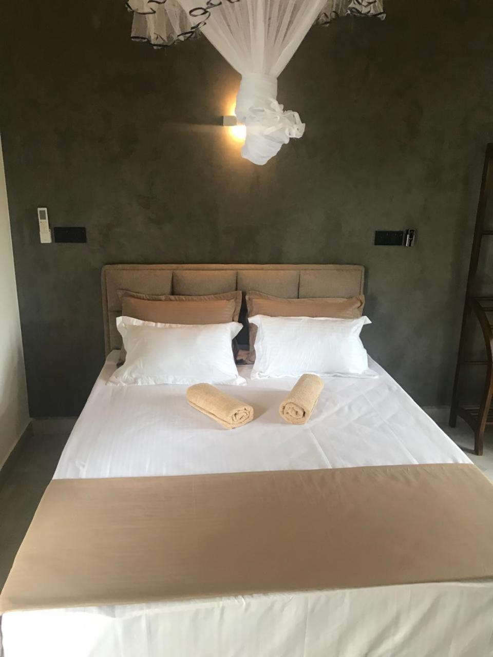Flip Flop Inn Mirissa Eksteriør bilde